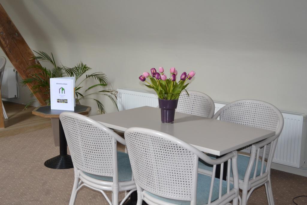 Golf & Hotel De Falnuee Mazy Екстер'єр фото