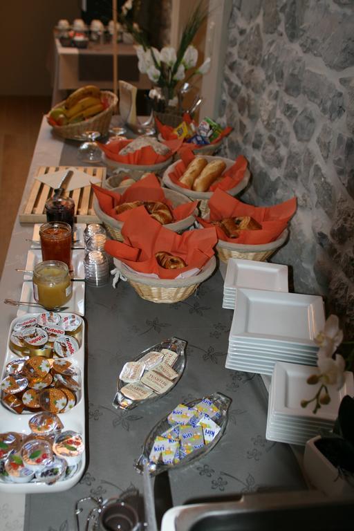 Golf & Hotel De Falnuee Mazy Екстер'єр фото